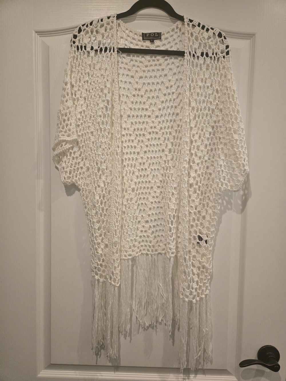 POL BRAND  Open-Weave Crochet SHRUG in Off-White with Fringe